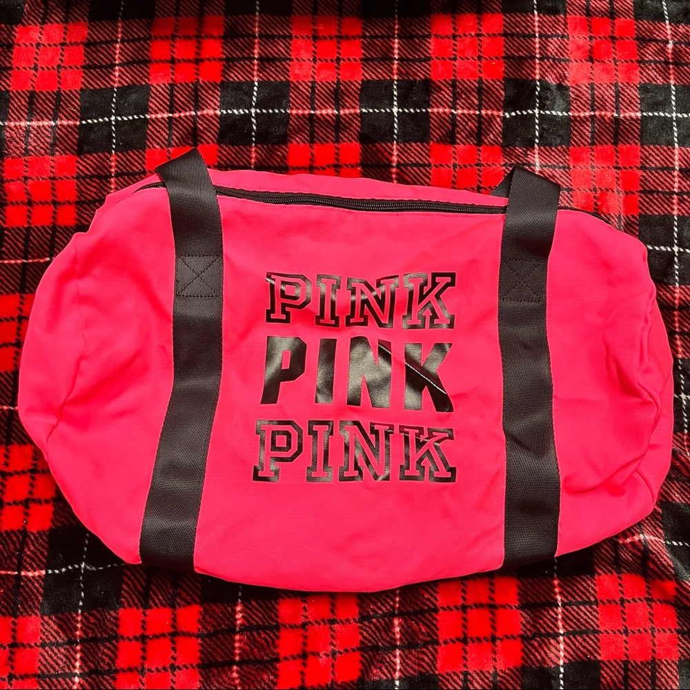 Pink Victoria’s Secret gym bag